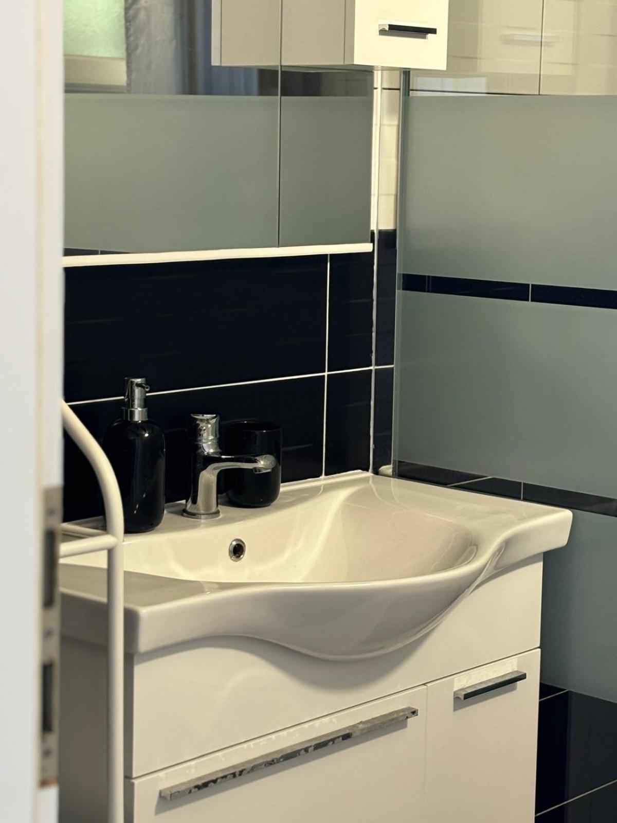 Apartmani Bosnjak Starigrad Paklenica Δωμάτιο φωτογραφία
