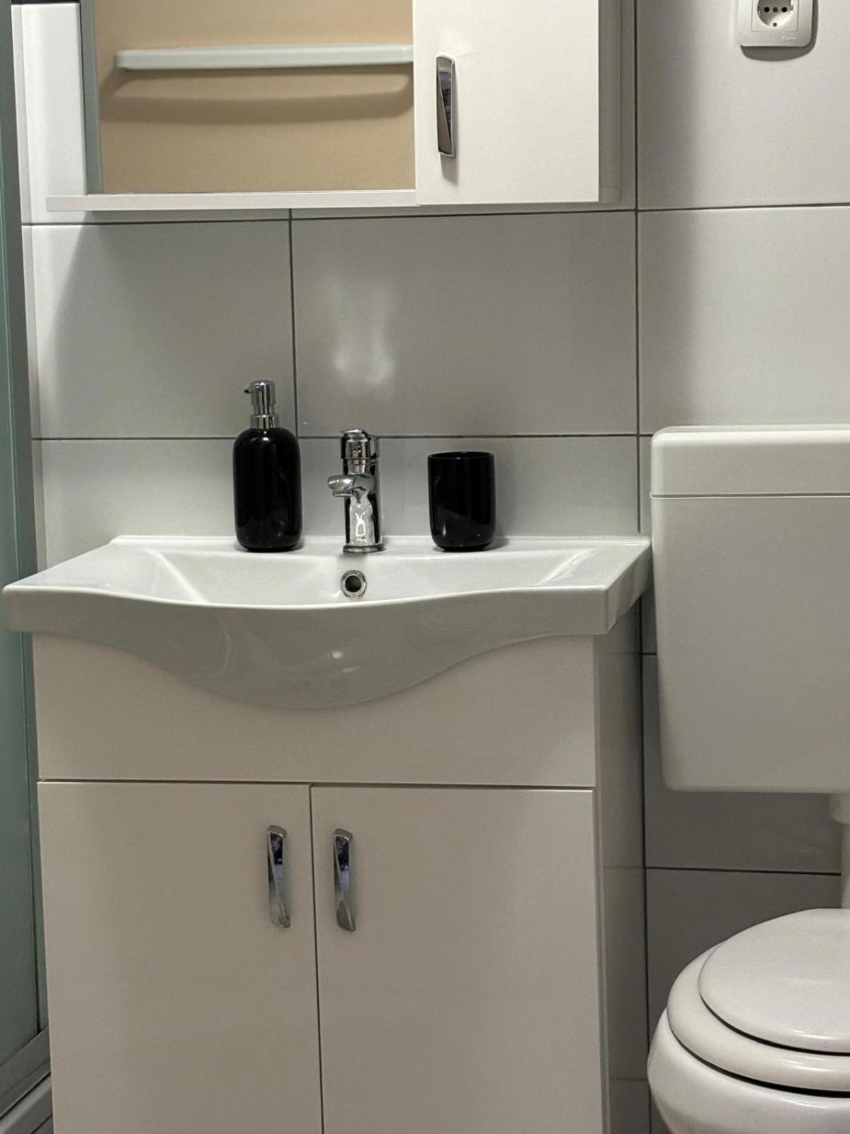 Apartmani Bosnjak Starigrad Paklenica Δωμάτιο φωτογραφία